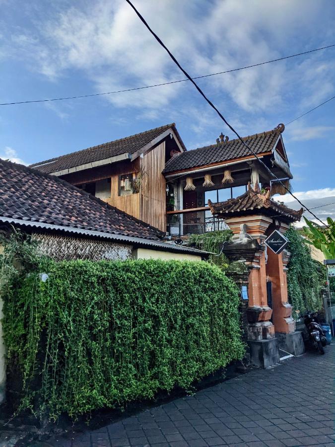 ウブド Sunshine Vintage Houseホステル エクステリア 写真